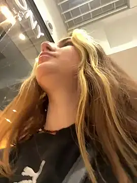 MayaMystic online show from December 29, 2024, 1:28 pm