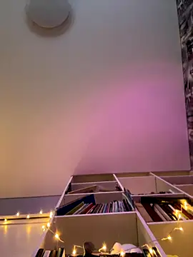 MayaMystic online show from September 26, 2025, 1:04 pm