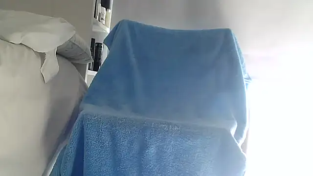 teek1234 1 online show from October 29, 2025, 4:09 pm