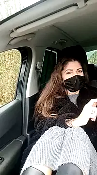 sansan2411 online show from February 3, 2025, 1:40 pm