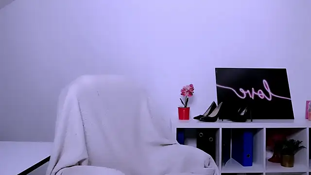 Snapshot of Lia_Benini chatting on January 10, 2025, 4:41 pm Lia Benini online show from January 10, 2025, 4:41 pm