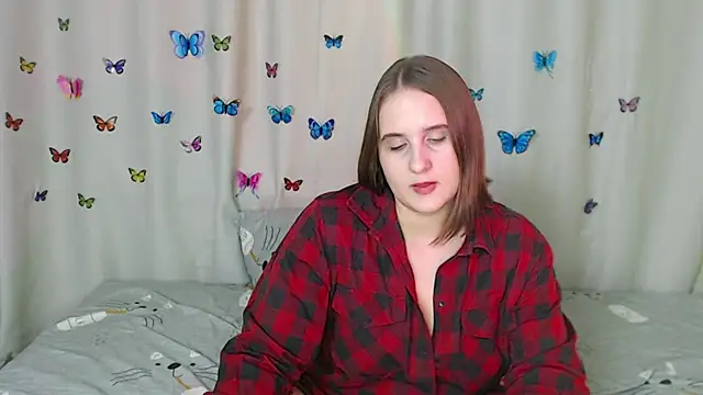 Snapshot of Phantommira chatting on January 20, 2025, 4:01 pm Phantommira online show from January 20, 2025, 4:01 pm