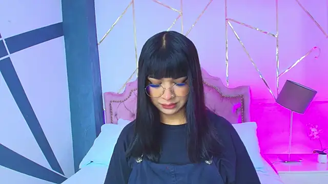 Snapshot of RoseCassie chatting on January 19, 2025, 1:12 pm RoseCassie online show from January 19, 2025, 1:12 pm