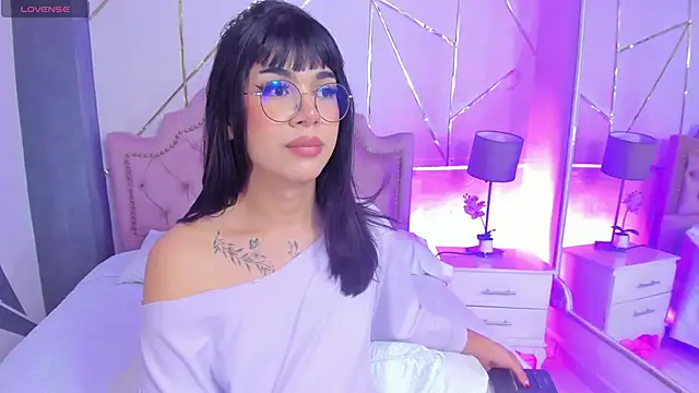 Snapshot of RoseCassie chatting on January 30, 2025, 7:15 pm RoseCassie online show from January 30, 2025, 7:15 pm