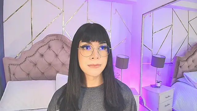 Snapshot of RoseCassie chatting on January 31, 2025, 12:40 pm RoseCassie online show from January 31, 2025, 12:40 pm