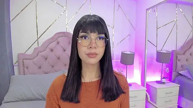 Snapshot of RoseCassie chatting on February 3, 2025, 1:08 pm RoseCassie online show from February 3, 2025, 1:08 pm