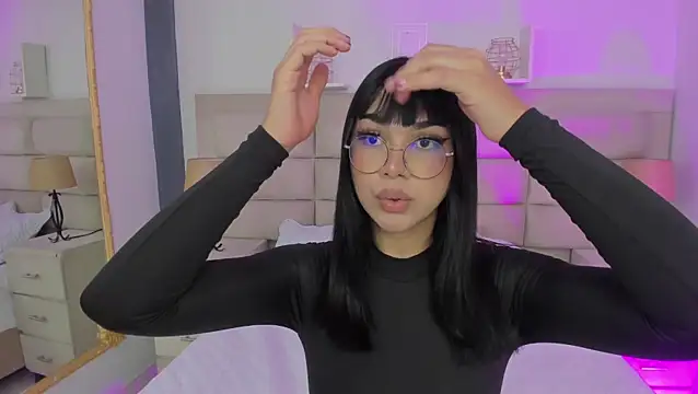 Snapshot of RoseCassie chatting on February 9, 2025, 3:56 pm RoseCassie online show from February 9, 2025, 3:56 pm