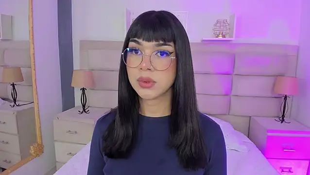 Snapshot of RoseCassie chatting on February 10, 2025, 1:01 pm RoseCassie online show from February 10, 2025, 1:01 pm