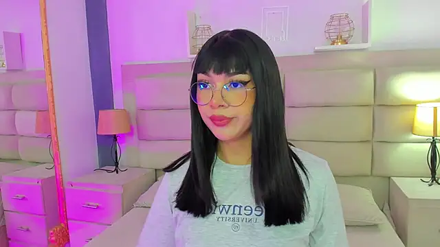 Snapshot of RoseCassie chatting on February 20, 2025, 1:19 pm RoseCassie online show from February 20, 2025, 1:19 pm