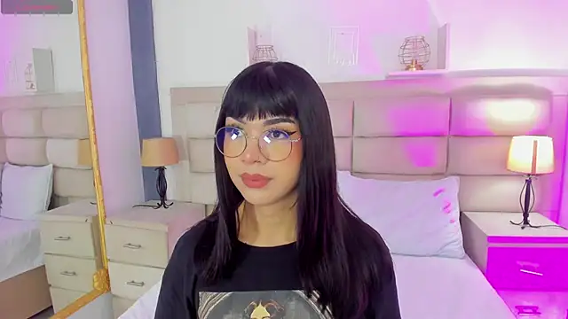 Snapshot of RoseCassie chatting on February 25, 2025, 12:55 pm RoseCassie online show from February 25, 2025, 12:55 pm