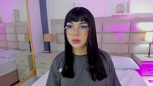Snapshot of RoseCassie chatting on February 26, 2025, 1:41 pm RoseCassie online show from February 26, 2025, 1:41 pm