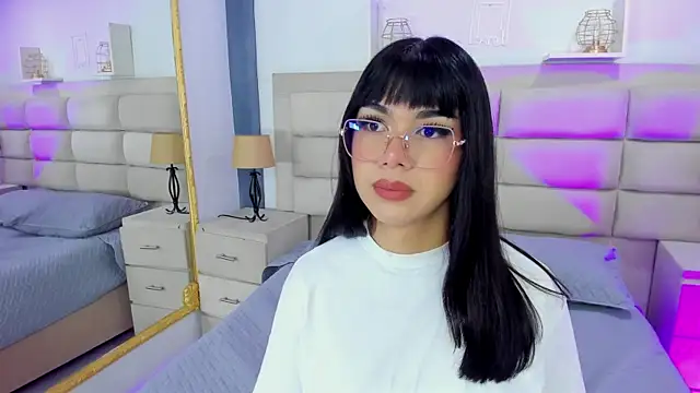 Snapshot of RoseCassie chatting on March 20, 2025, 12:32 pm RoseCassie online show from March 20, 2025, 12:32 pm