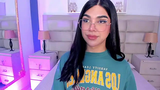 Snapshot of RoseCassie chatting on September 25, 2025, 12:53 pm RoseCassie online show from September 25, 2025, 12:53 pm