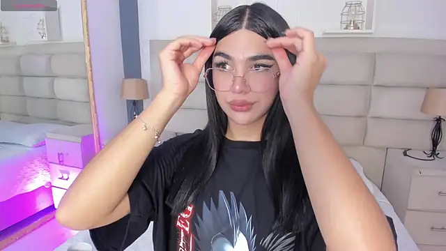 Snapshot of RoseCassie chatting on October 11, 2025, 1:42 pm RoseCassie online show from October 11, 2025, 1:42 pm