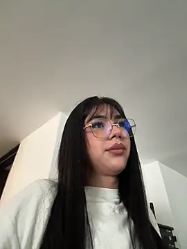 RoseCassie online show from November 8, 2025, 1:22 pm