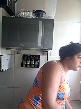 ppatriciarabello online show from November 5, 2025, 2:50 pm