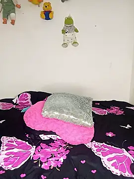 evaFiore online show from October 23, 2025, 8:29 pm