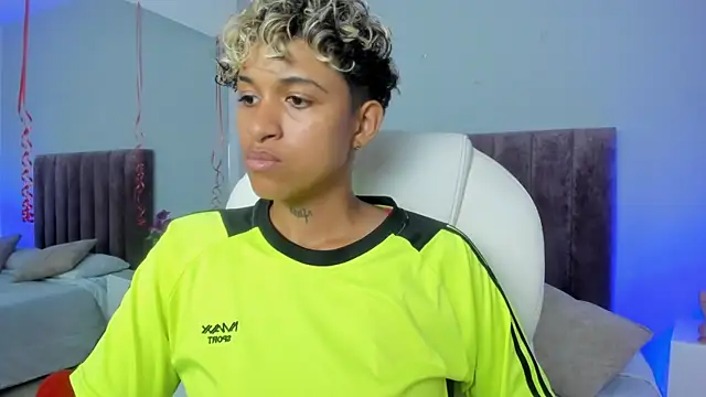 Dominick jones online show from February 17, 2025, 11:42 pm