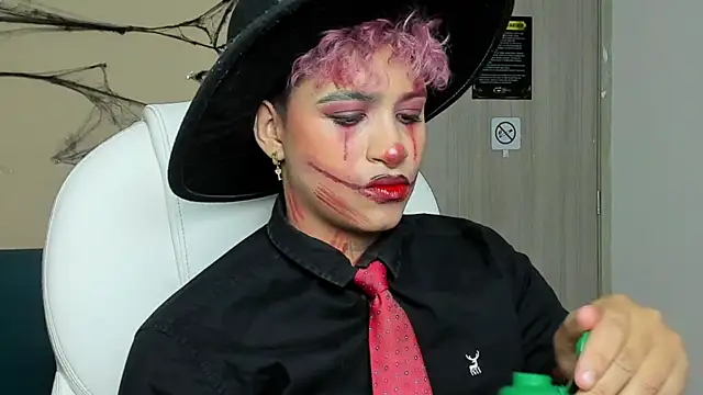 Dominick jones online show from October 12, 2025, 4:22 am