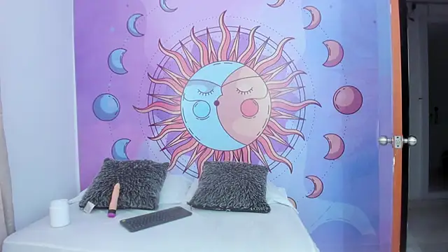 Mariana 16  online show from September 23, 2025, 7:28 pm