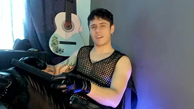 Antonello Vannucci online show from December 1, 2025, 3:39 pm