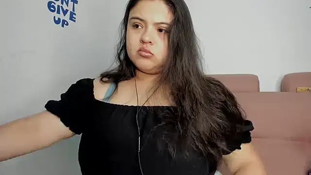 Snapshot of lizzie_c chatting on May 9, 2026, 3:56 am lizzie c online show from May 9, 2026, 3:56 am