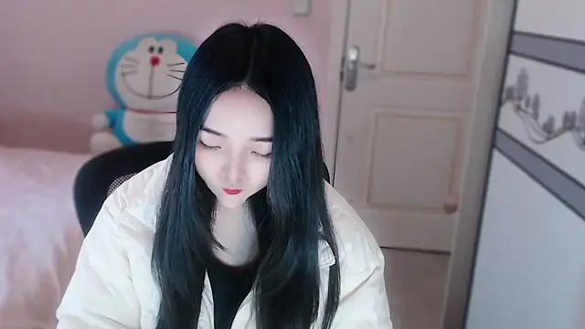 xiao-xiao-D online show from October 30, 2025, 6:37 am