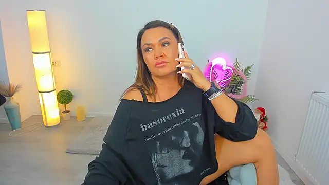 Aileen Stone online show from November 30, 2025, 5:06 pm