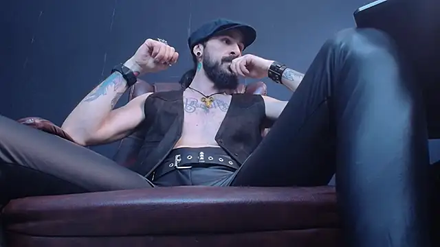 AxelColton online show from February 6, 2025, 9:53 am