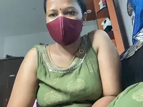 Snapshot of Tamil_Sanjana_ chatting on April 19, 2026, 2:00 am Tamil Sanjana online show from April 19, 2026, 2:00 am