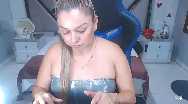 natalia5560 online show from January 29, 2025, 4:41 pm