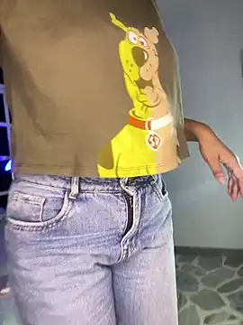 loladupont online show from April 5, 2026, 2:53 am