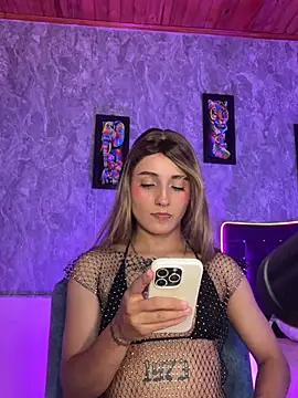 Snapshot of Little_lili19 chatting on May 31, 2026, 5:59 am Little lili19 online show from May 31, 2026, 5:59 am