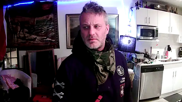 Snapshot of SilverandFox chatting on January 27, 2025, 6:19 am SilverandFox online show from January 27, 2025, 6:19 am