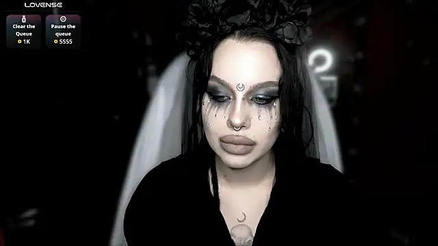 alexx succubus online show from April 7, 2026, 5:46 pm