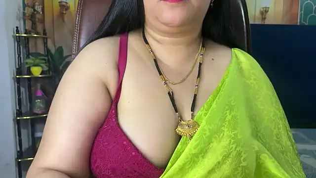 FlatVincy4 online show from March 10, 2026, 4:17 am