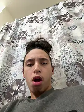 qbaby96 online show from February 25, 2025, 9:42 am