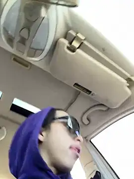 qbaby96 online show from March 13, 2025, 2:33 pm