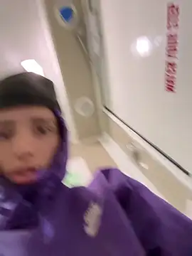 qbaby96 online show from March 15, 2025, 7:20 am