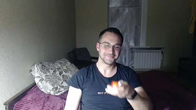 Snapshot of Sanderx chatting on March 12, 2025, 9:35 pm Sanderx online show from March 12, 2025, 9:35 pm