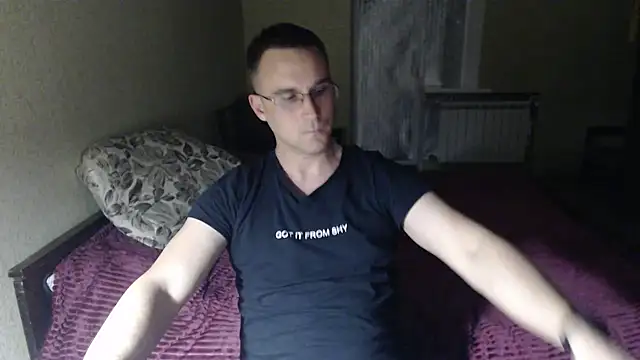 Snapshot of Sanderx chatting on March 14, 2025, 12:10 am Sanderx online show from March 14, 2025, 12:10 am