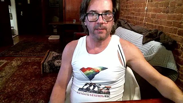 Johnny Bottoms online show from March 6, 2026, 12:18 am