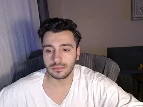 handsomeee04 online show from November 15, 2025, 9:54 pm