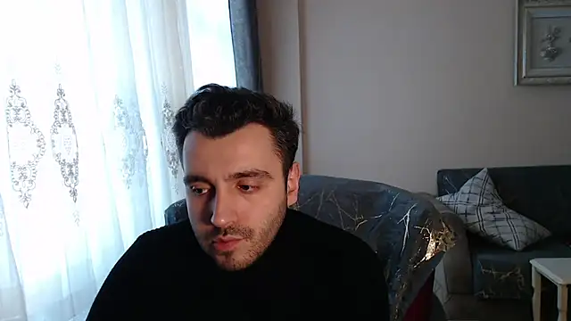 handsomeee04 online show from February 1, 2026, 6:23 am