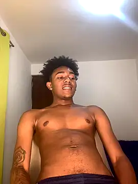 Boy cock18 online show from November 27, 2025, 7:21 am