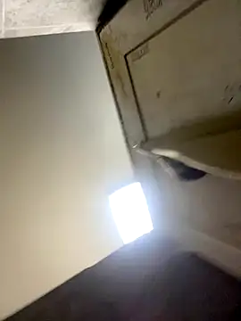 ekskekejejej online show from October 11, 2025, 11:25 pm