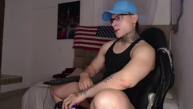 DennisWalkerr online show from February 20, 2025, 1:14 am