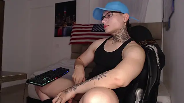 DennisWalkerr online show from March 10, 2025, 11:27 pm