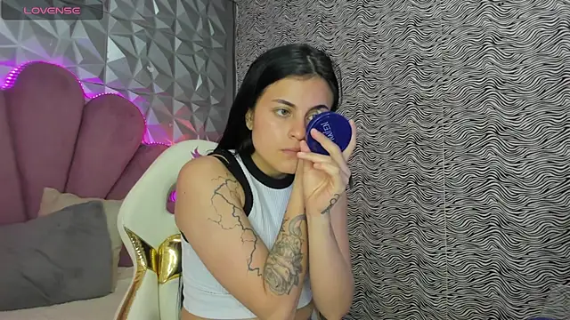 Snapshot of morgan_reds chatting on February 16, 2025, 3:26 am morgan reds online show from February 16, 2025, 3:26 am