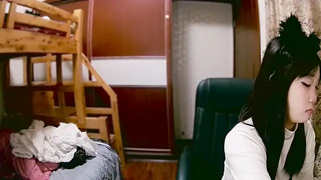 lulu-2002 online show from December 27, 2024, 1:18 pm